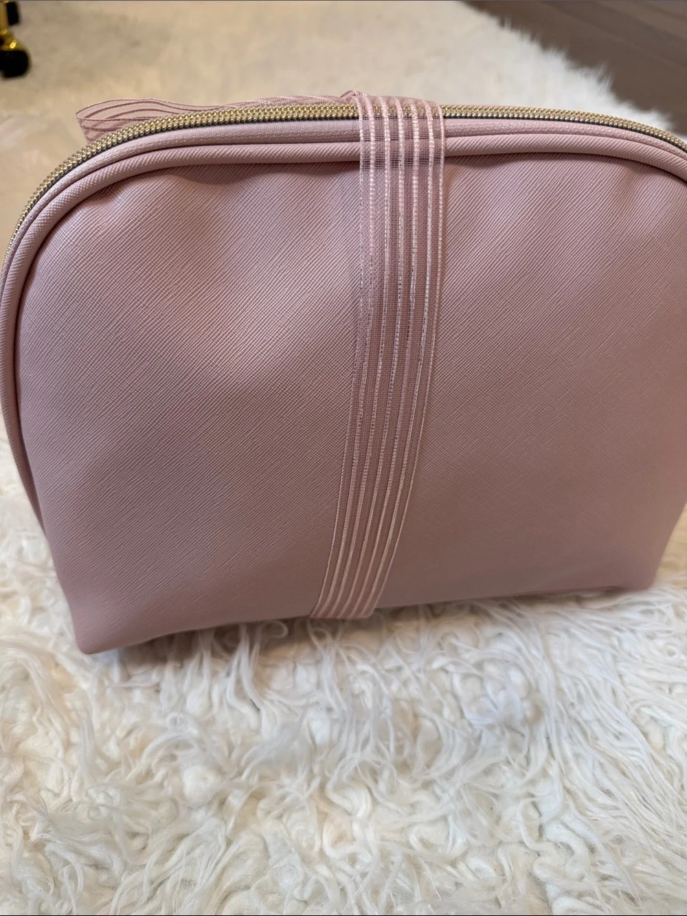 Vince Camuto Pink Sequin Bow Phone Case Pouch